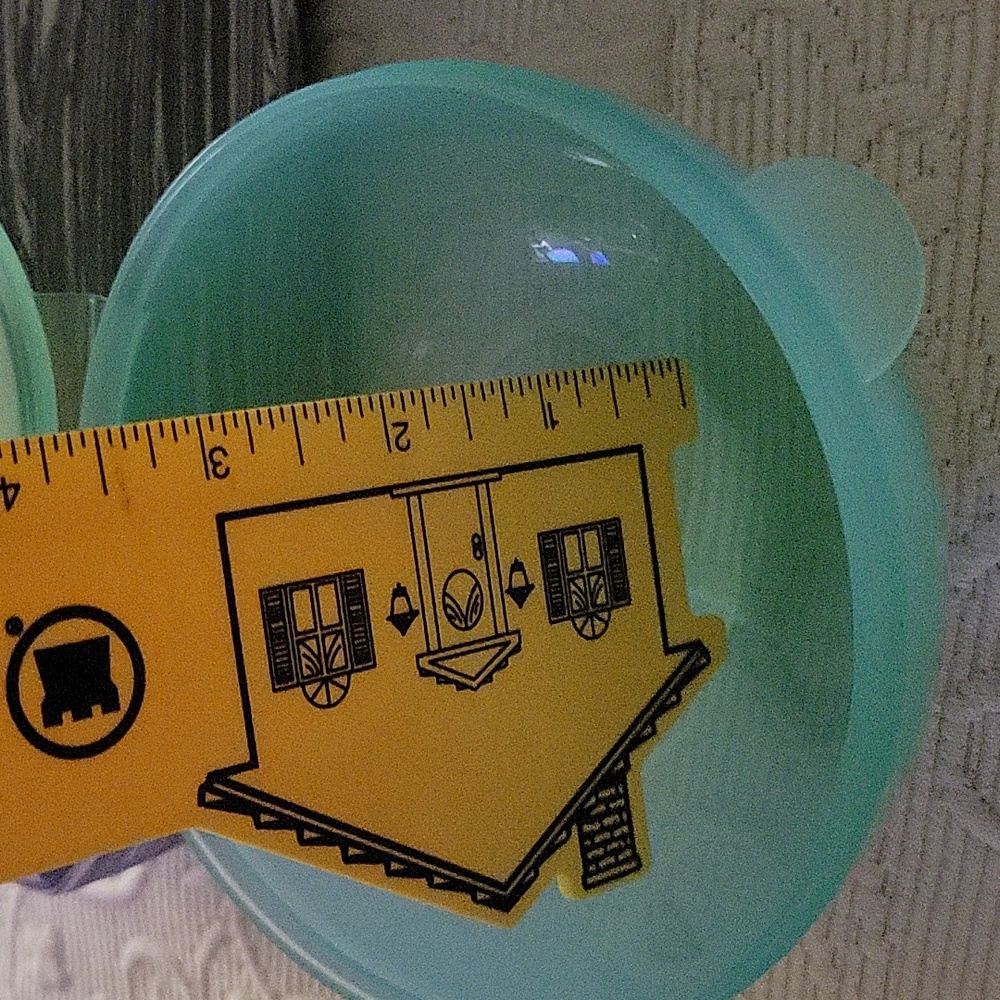 Two TUPPERWARE Container - Picture 10 of 15